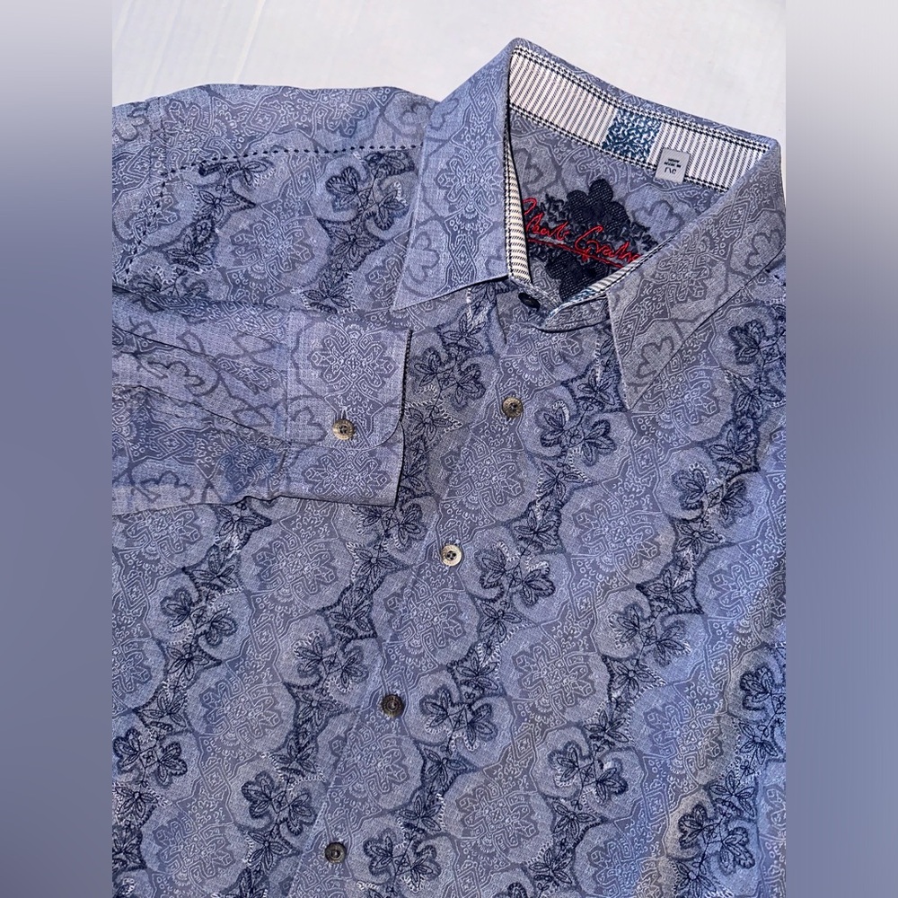 Robert Graham Shirt Chambray Blue Button Up Men’s L Flip Cuff LS Embroidered